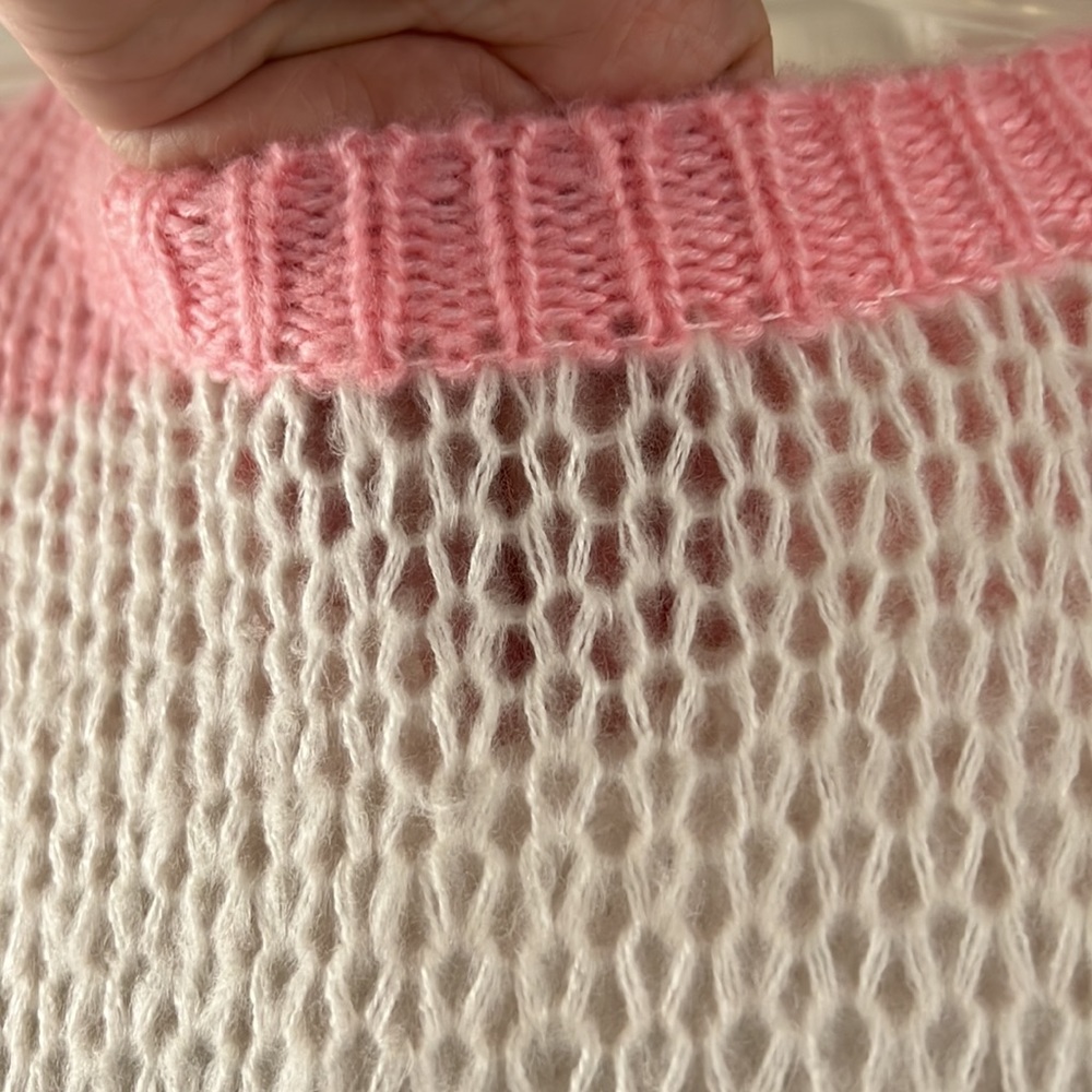 Women’s Oversized Knit Sweater, New, Size M/L - Picture 6 of 7
